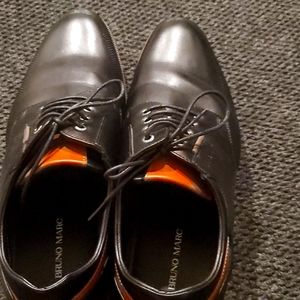Dress shoes